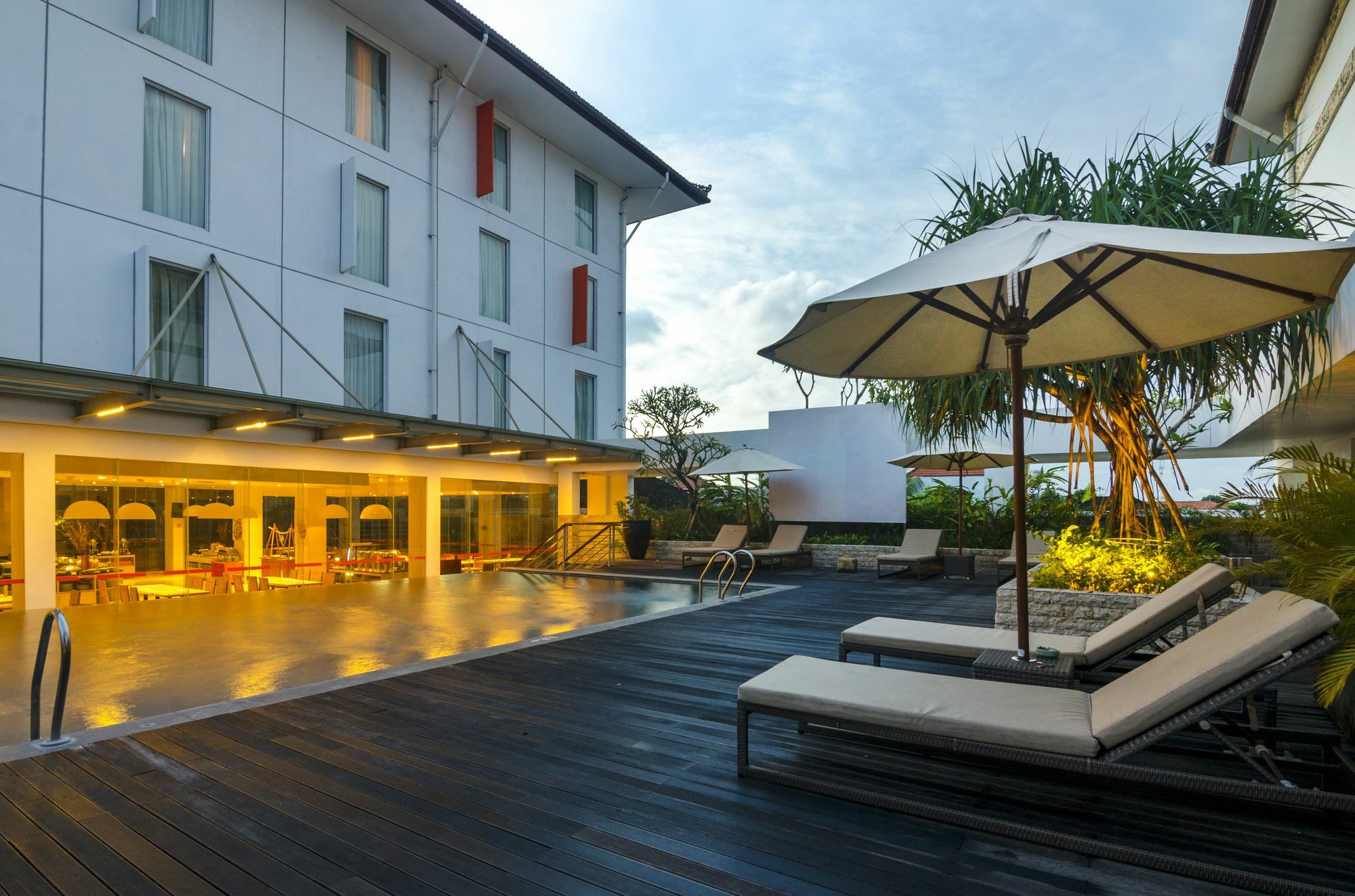 Harris Hotel And Conventions Denpasar Eksteriør bilde